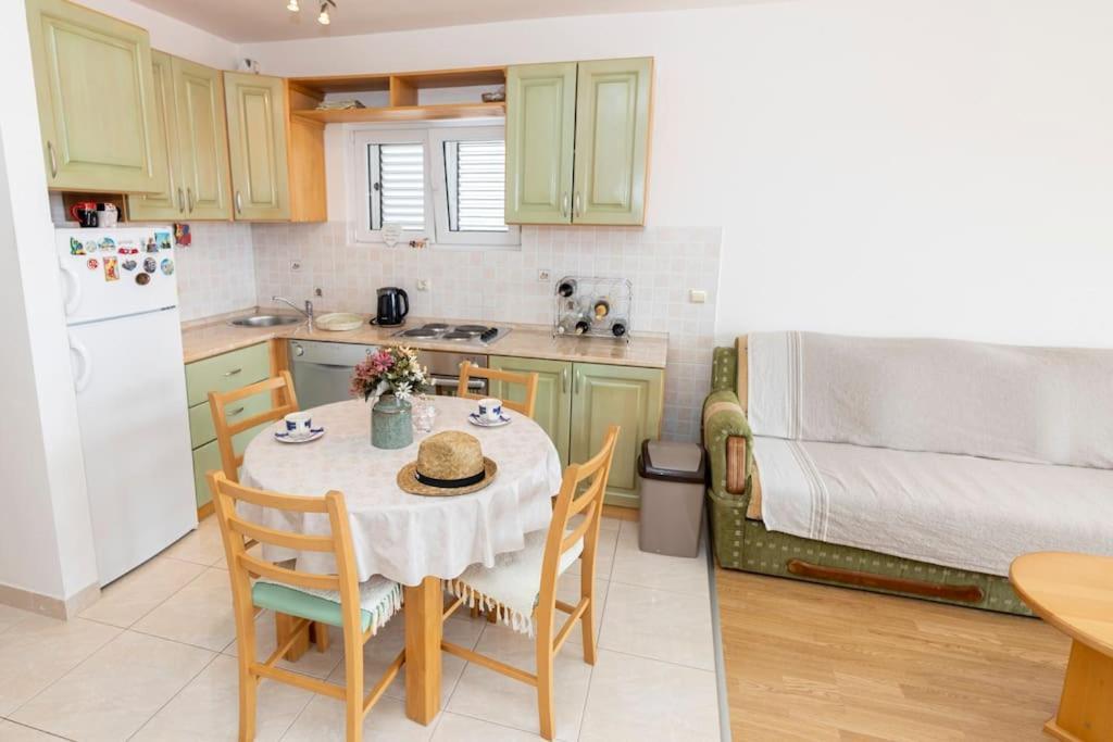 Smile Beach Family Apartment Makarska