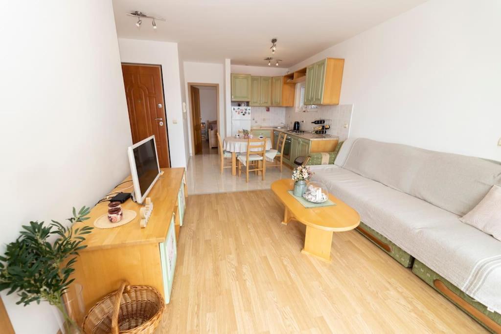 Apartment Smile Beach Family Makarska
